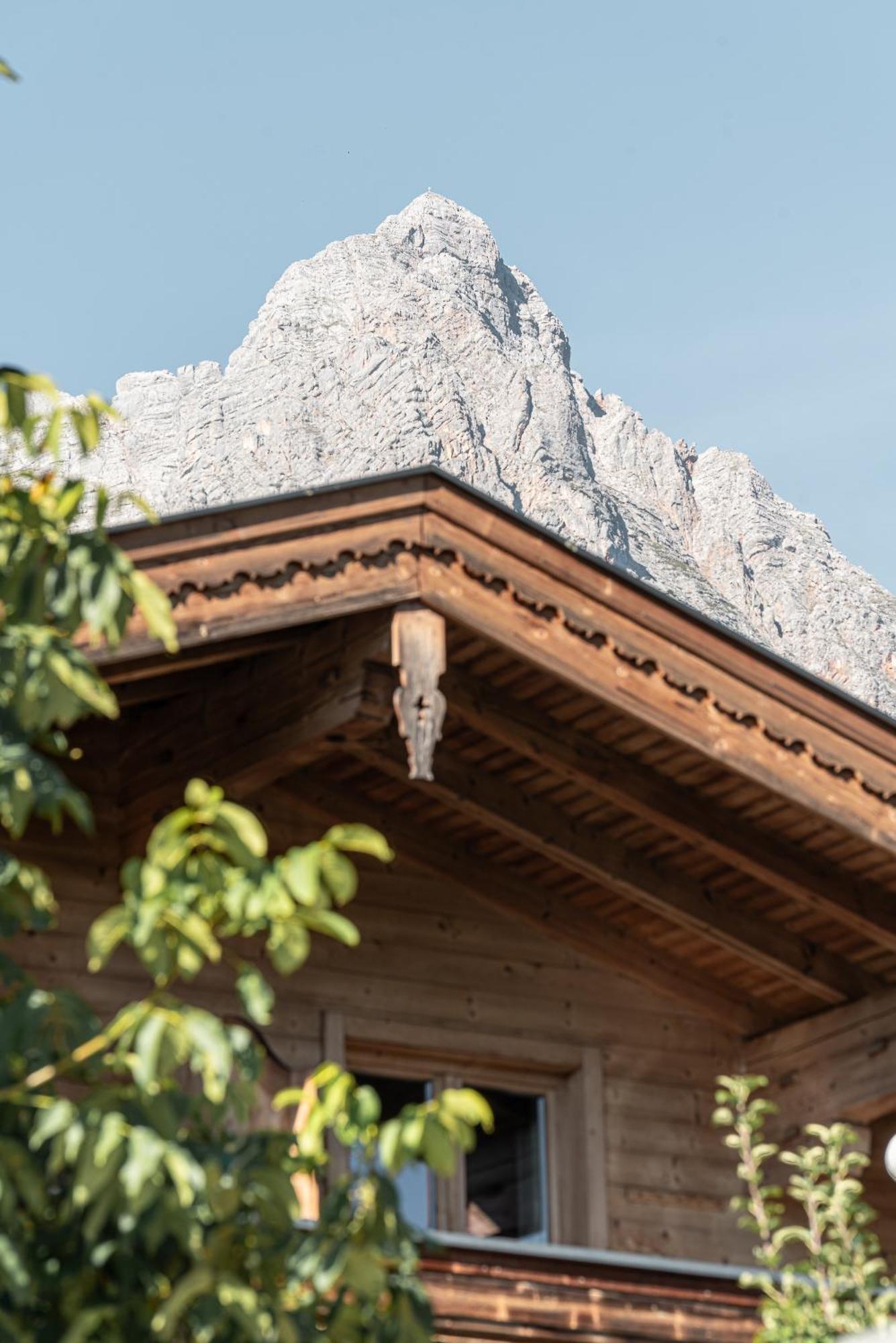 Bewegte Berge Apartments Saalfelden Exterior photo
